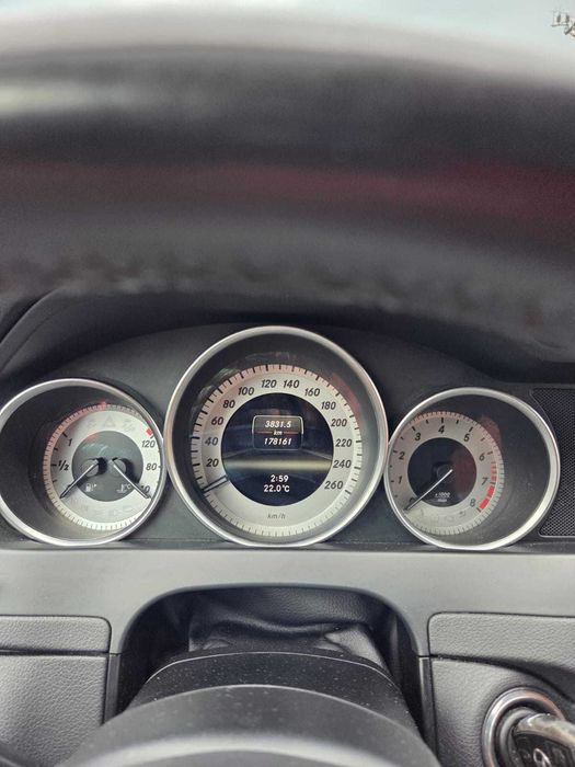 Mercedes Benz C180 Avantgarde 2012
