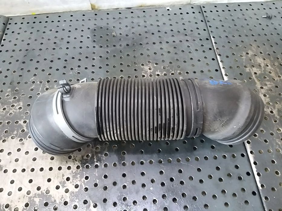 Furtun aer 2.0 tdi vw golf 5 1k 1k0129684l