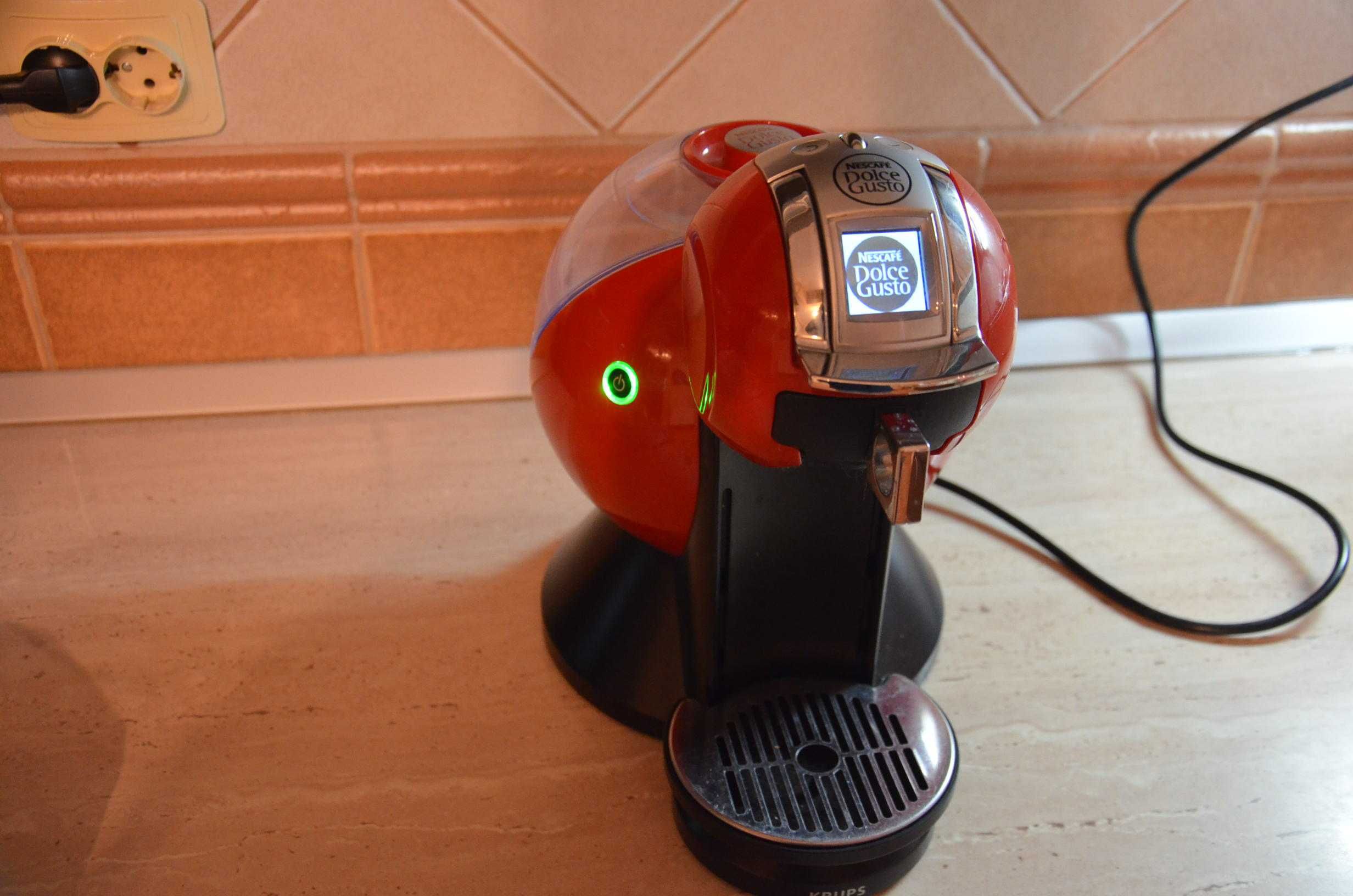 Vand expresor NESCAFÉ Dolce Gusto New Creativa