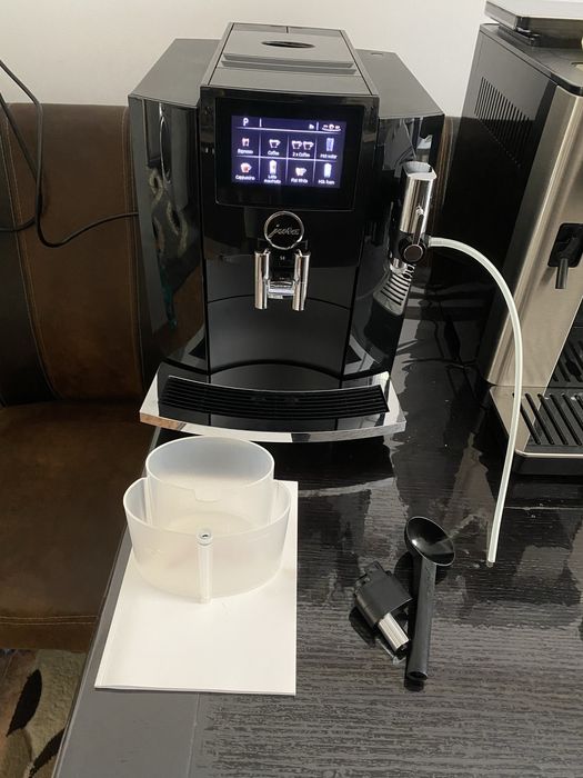 Expresor automat Jura S8