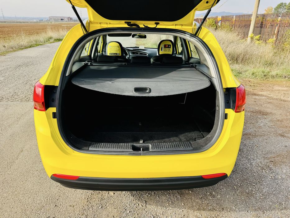 Kia Ceed 1.4 101 к.с фейс работещо такси към Yellow