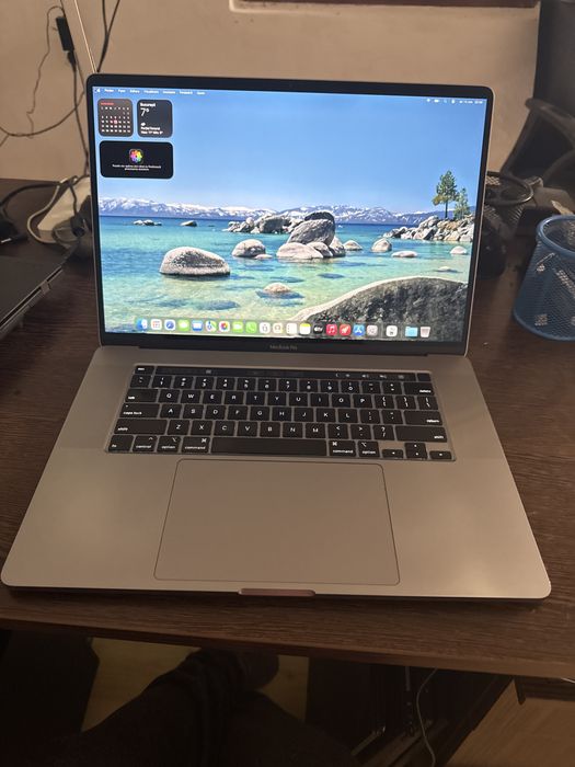Laptop Apple Macbook Pro 16’ i7 32 gb 2019