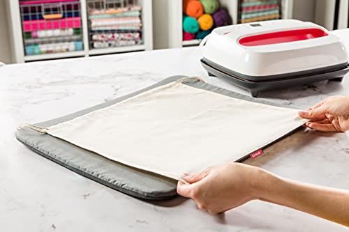 Cricut Easy Press 2, 30cm x 25cm (12" x 10").