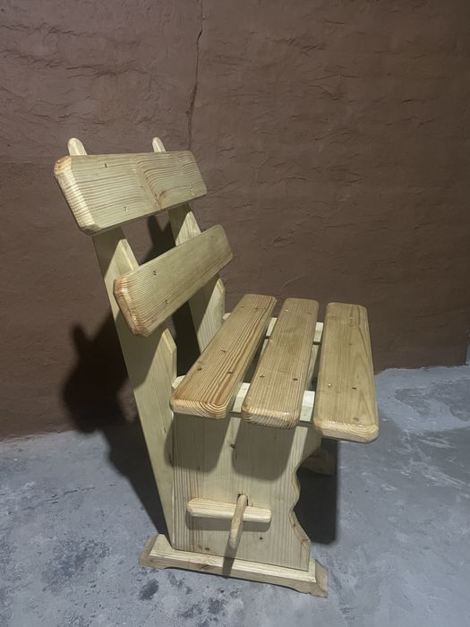 Masa si scaune din lemn de brad