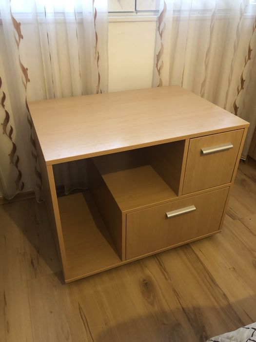 Помощна маса/ бюро на колелца