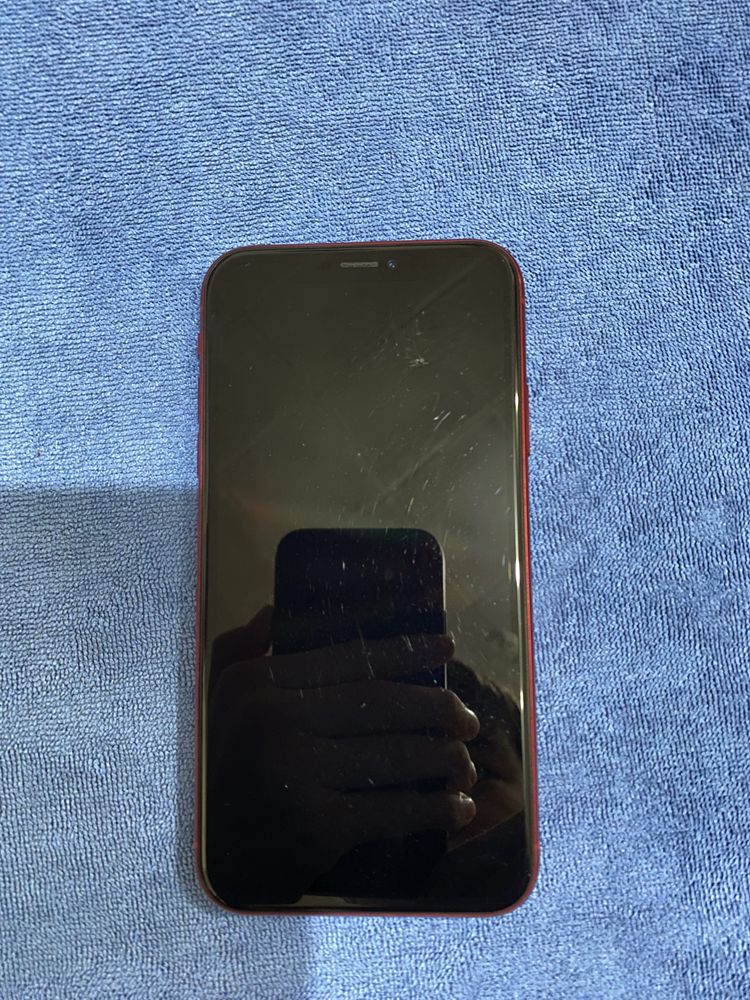 iPhone Xr в отличном состоянии