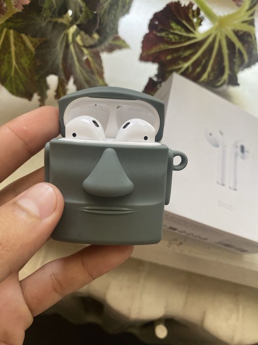 Продаю беспроводные наушники