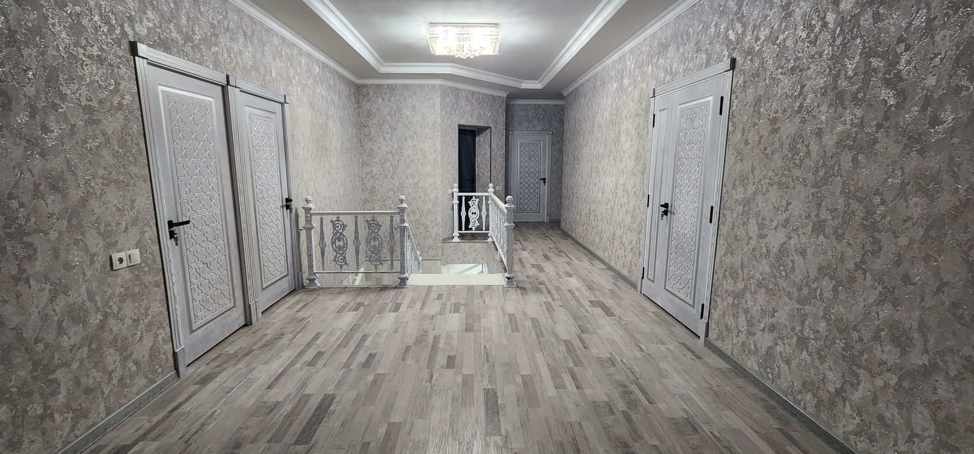 Продается участка в м-в. Строитела. Сергелийский район.

Дом построен