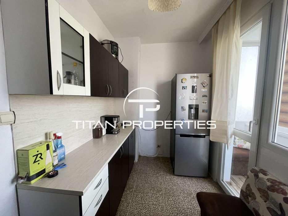 Дава се под наем Тристаен апартамент в Варна, Младост 1 - 75 кв.м за 400 € - Снимка #2