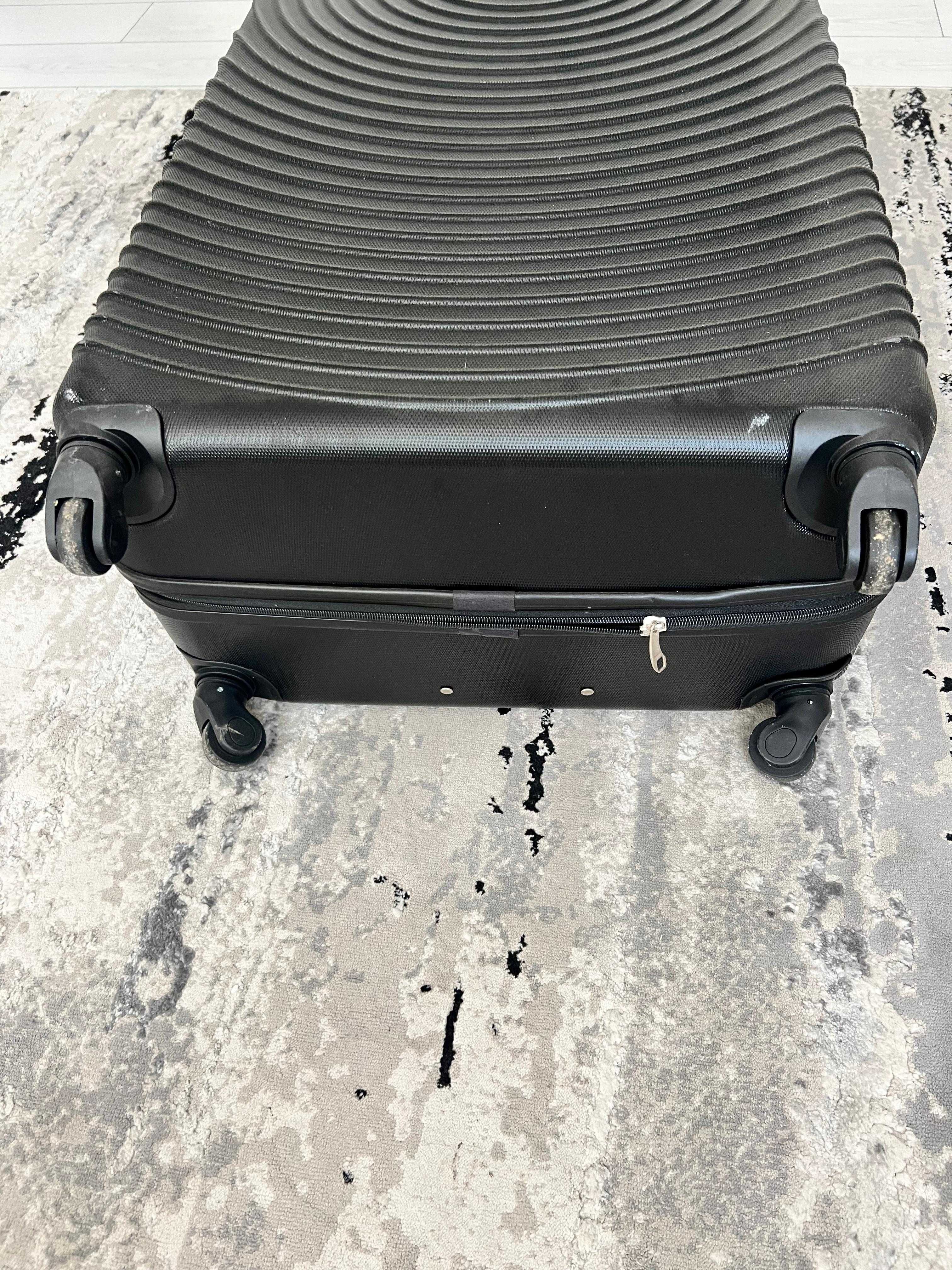 Troller mare 80 cm, ideal pentru calatorii lungi – stare excelenta!