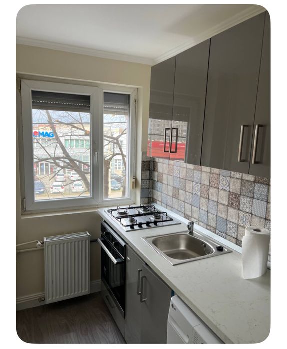 Proprietar Inchiriez ap de lux 3 camere