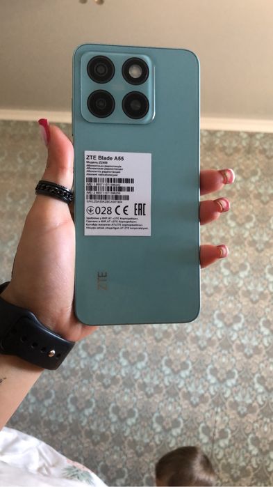 Продам телефон zte blade a 55 , разбит только экран , ребенок разбил