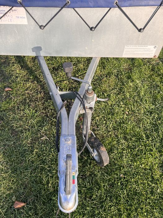 De vanzare remorca auto