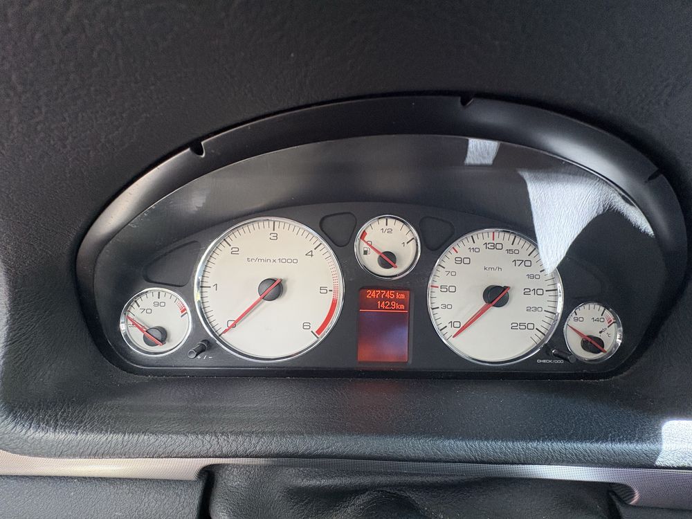 Пежо 407 комби автоматик