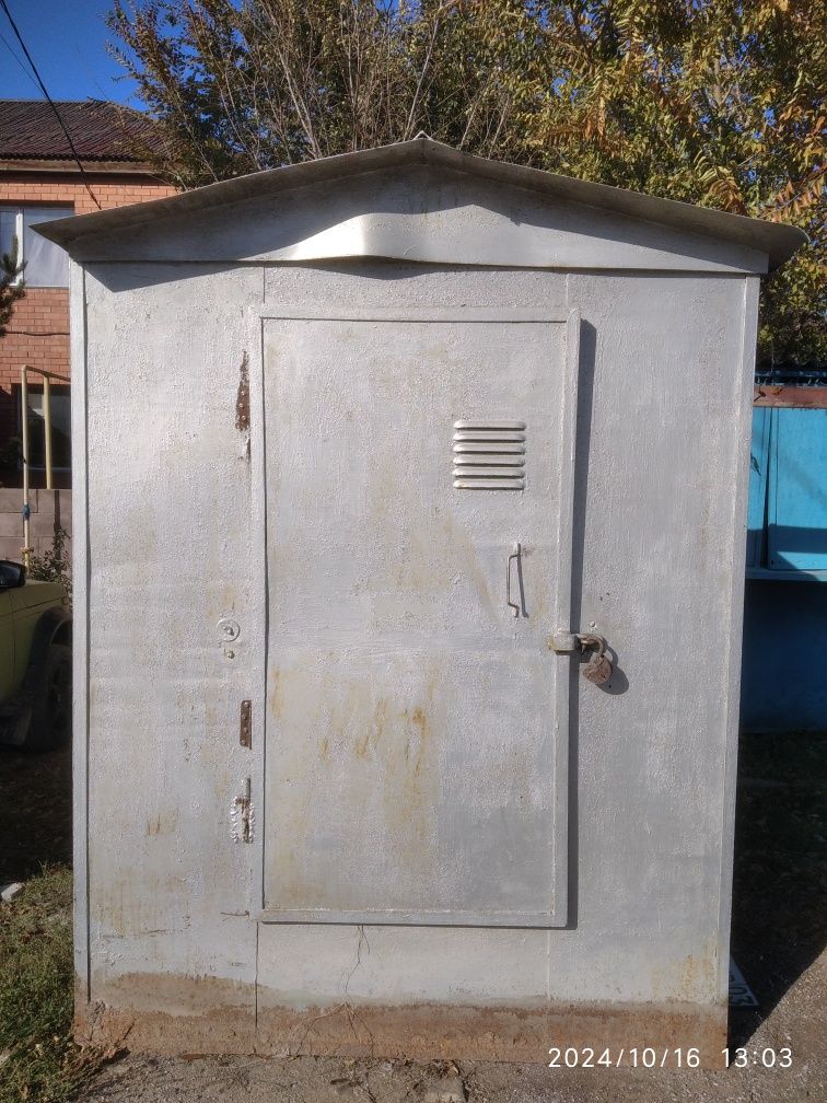 Продам будку 1.8 х 1.8