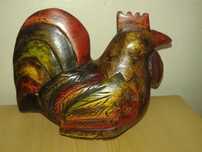 Cocos sculptat manual din lemn