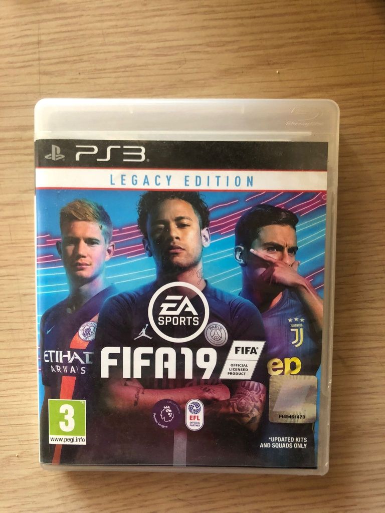 Vând joc FIFA 19
