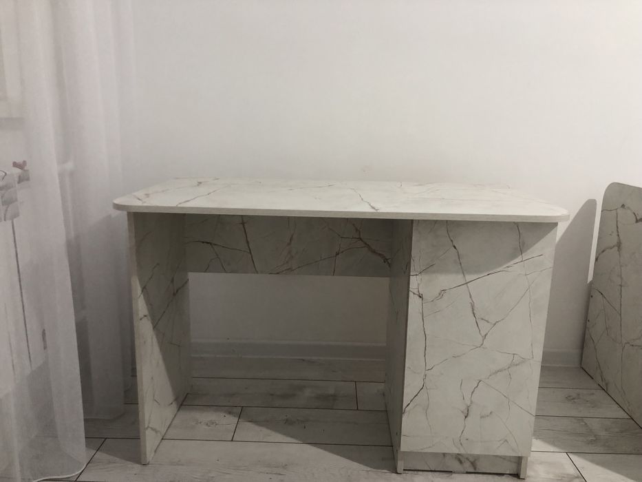 Продам стол школьника