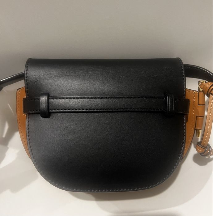 Loewe чанта, естествена кожа