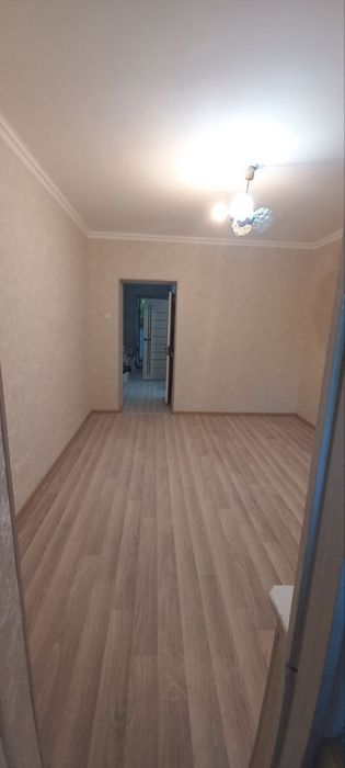 Ялангач продается квартира 1/4/4 галирейного  типа