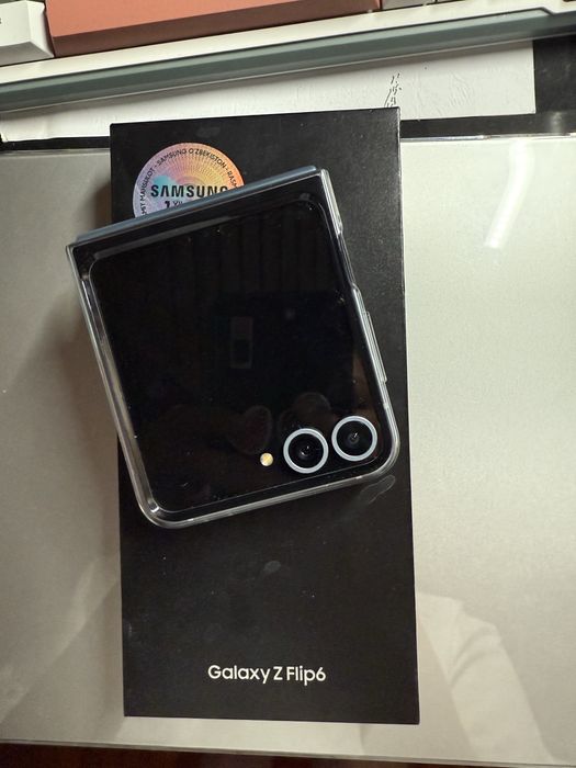 Sasmaung Galaxy Z Flip6