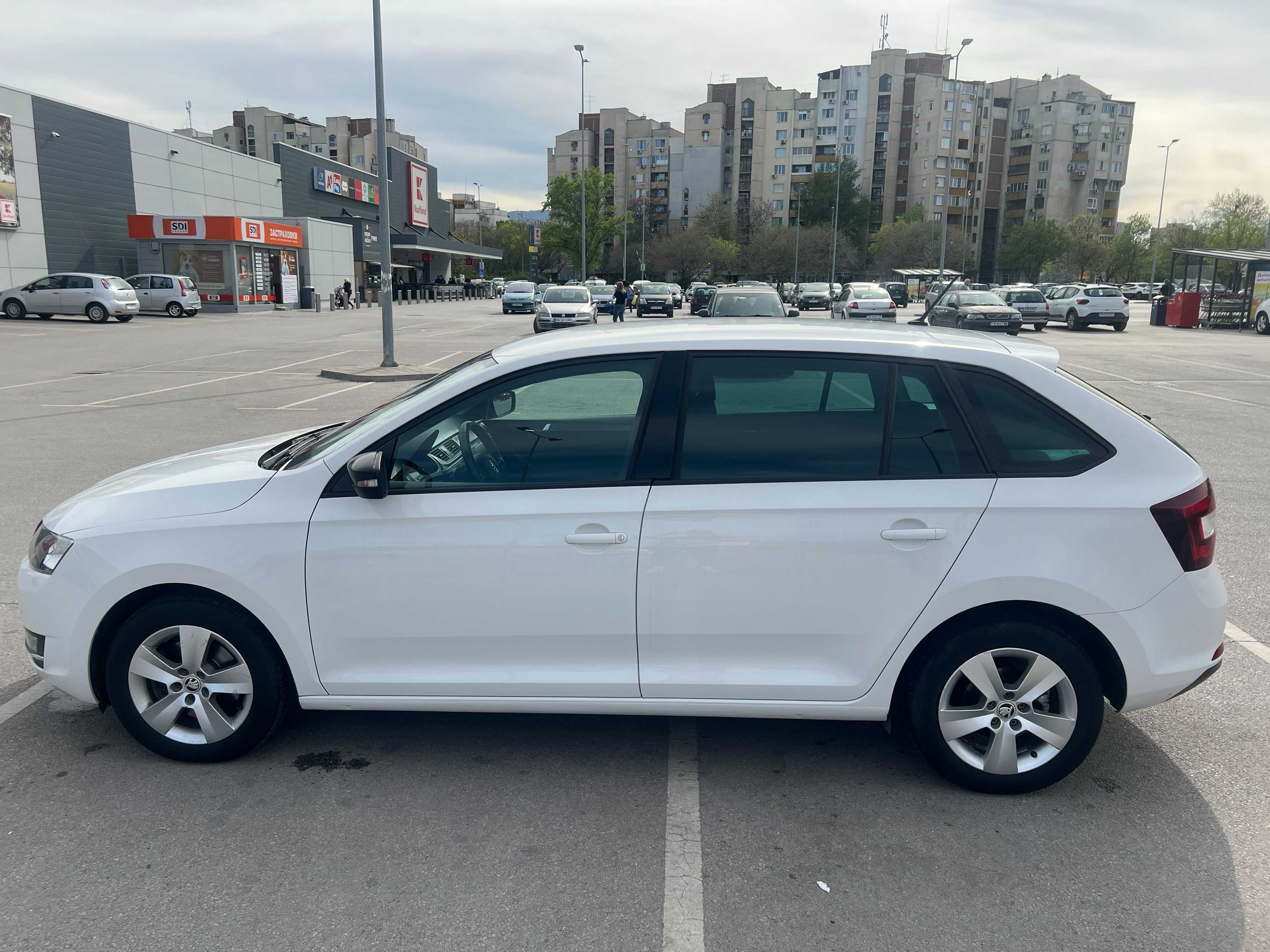 Продавам отлична Skoda Rapid 2018 год.