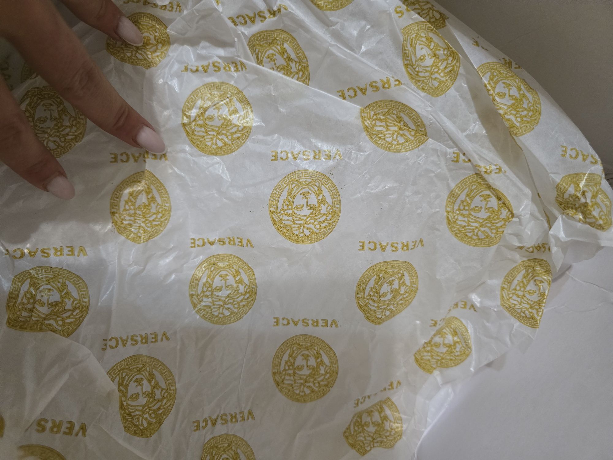 Налични маратонки Versace 37 размер