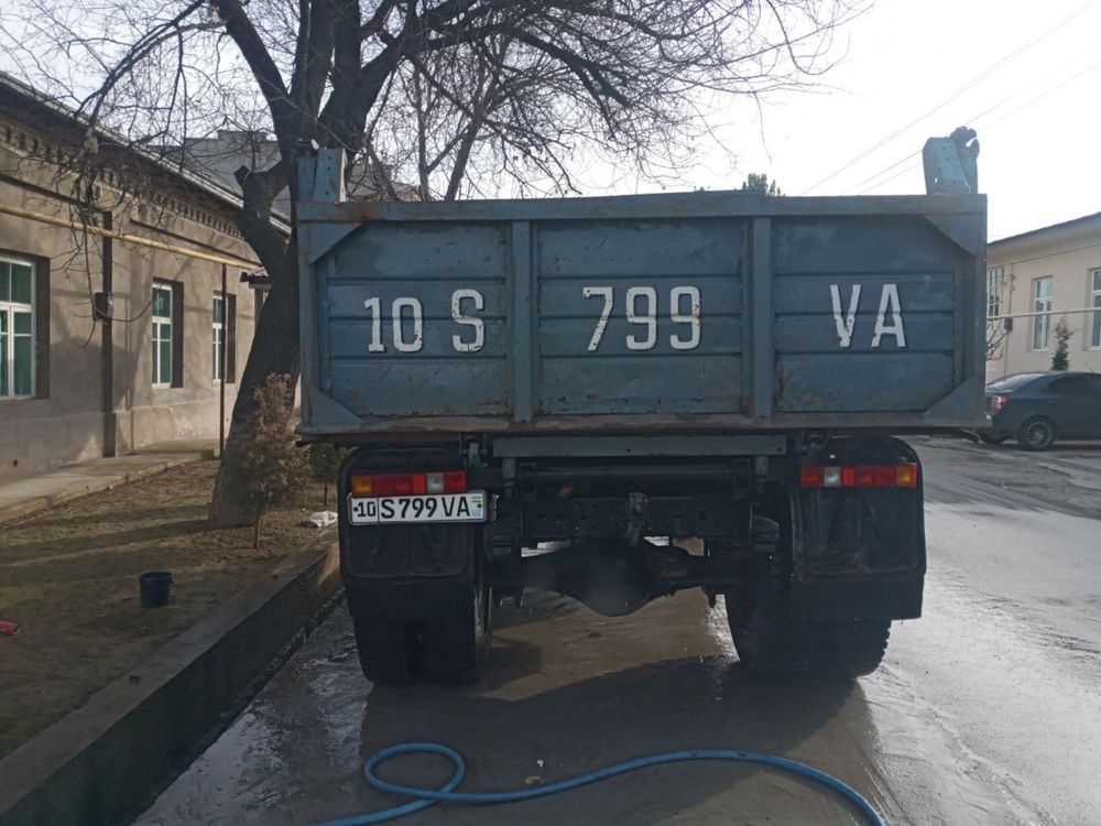 Zil Srocno sotiladi
