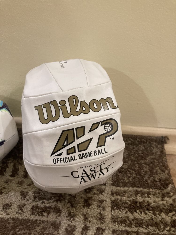 Mini топки за футбол,волейбол Wilson-7бр нови