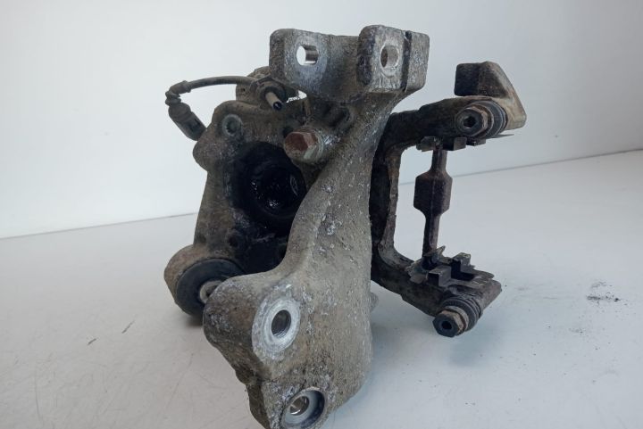 Fuzeta  dreapta spate quattro Audi A6 4F/C6