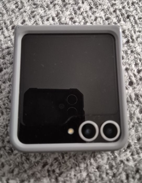 Samsung Galaxy Z Flip 6