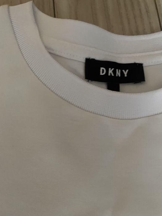 rochita alba DKNY de copii