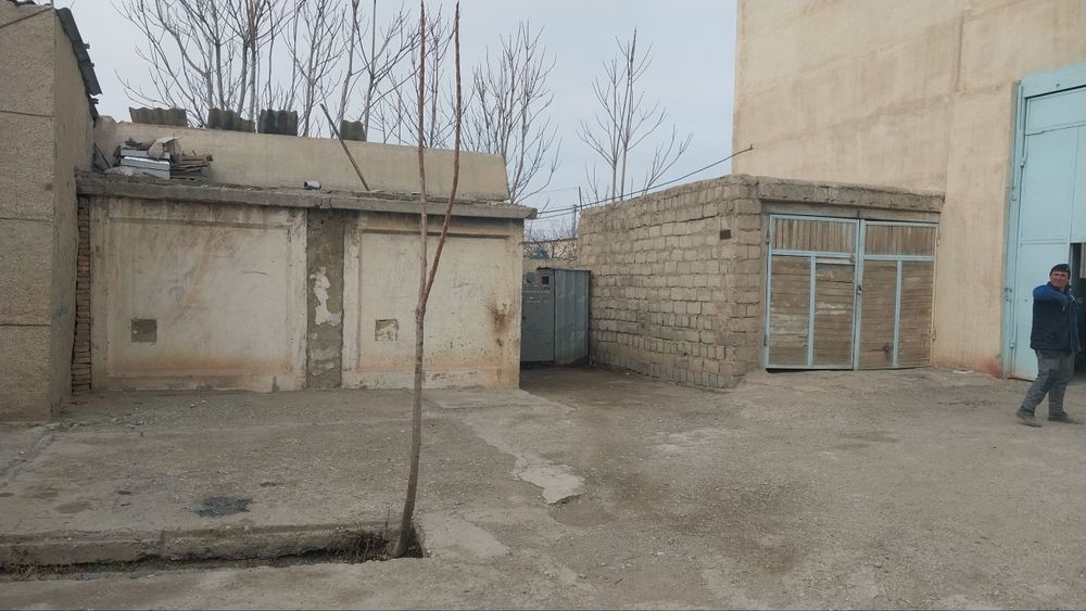 Срочно сотилади!!! База 12 сотоклик