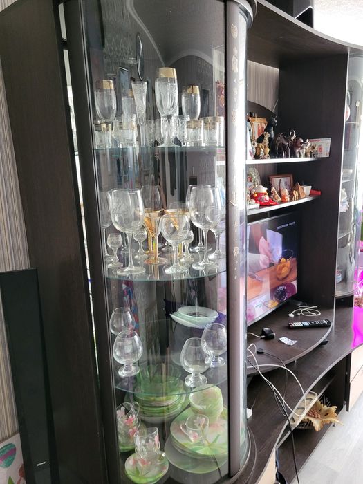 Продам стенку в гостинную
