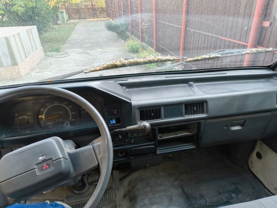 Mitsubishi L300 2.5 Diesel 1995 – raritate, funcționează impecabil