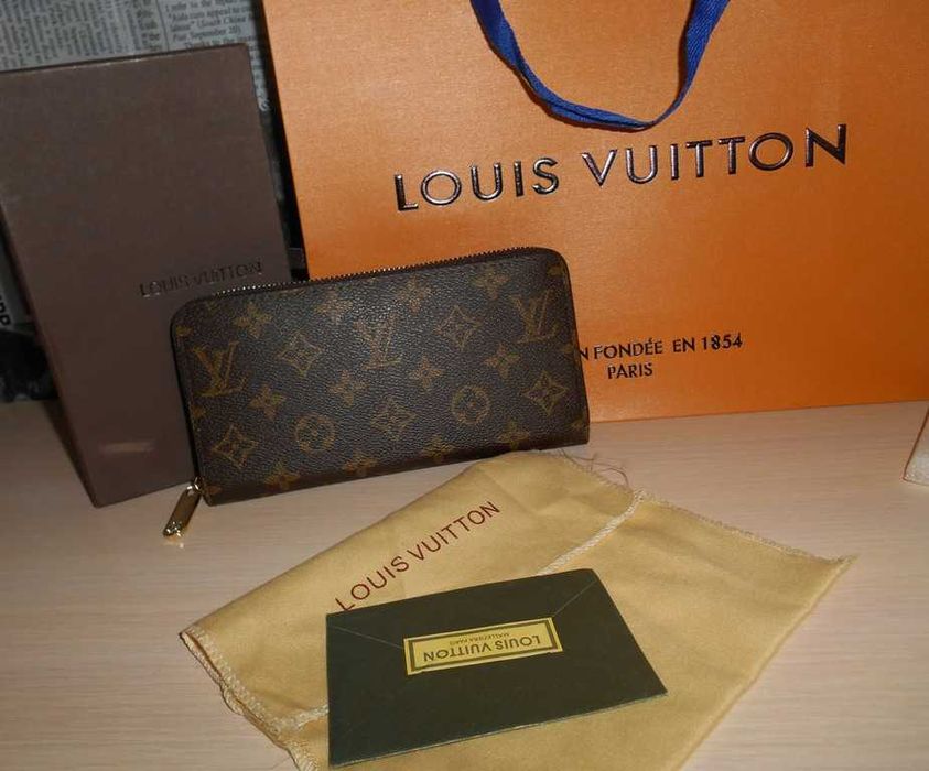 În stoc Portofel Louis Vuitton piele naturală