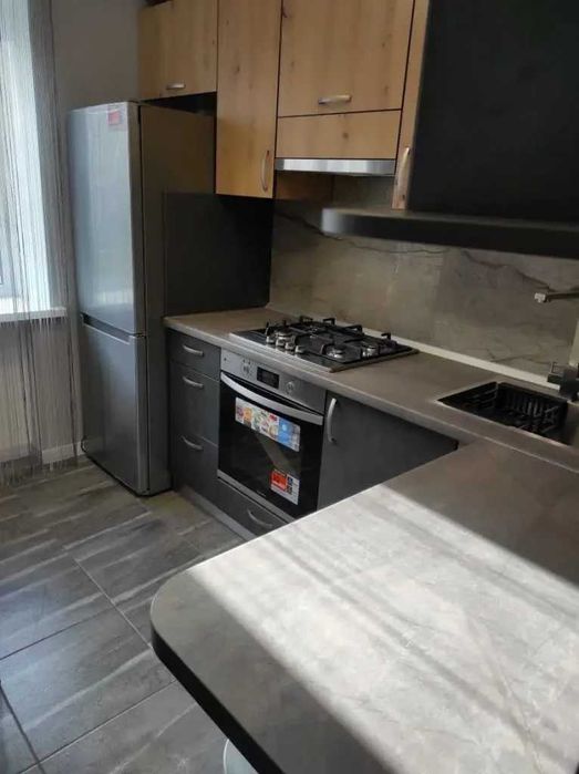 Дава се под наем Двустаен апартамент в София, Център - 55 кв.м за 458.49 € - Снимка #1