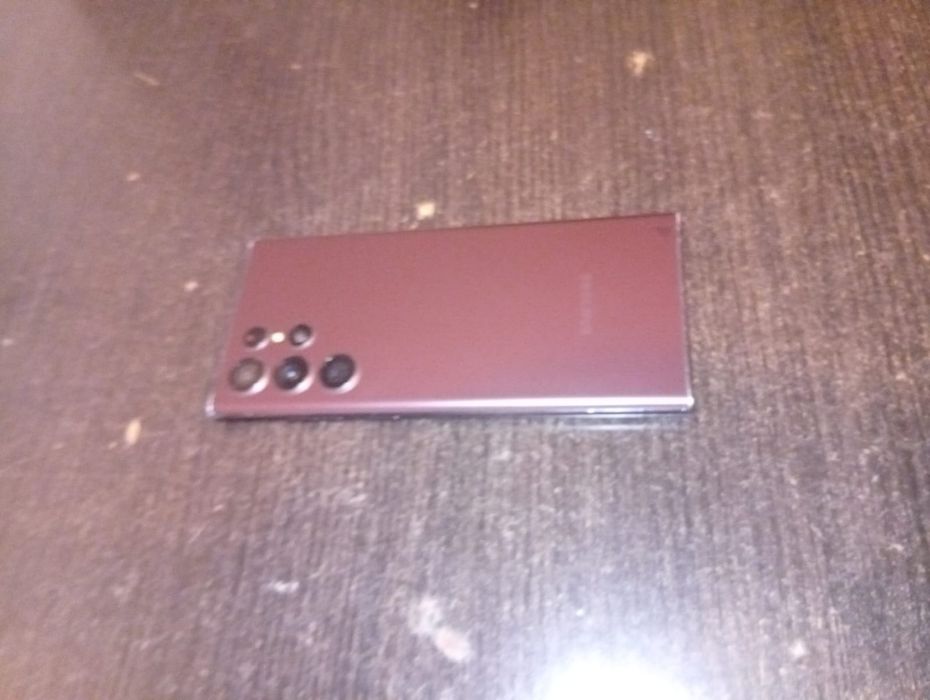 Samsung Galaxy s22 ultra memorie 512 GB telefonul funcționează perfect