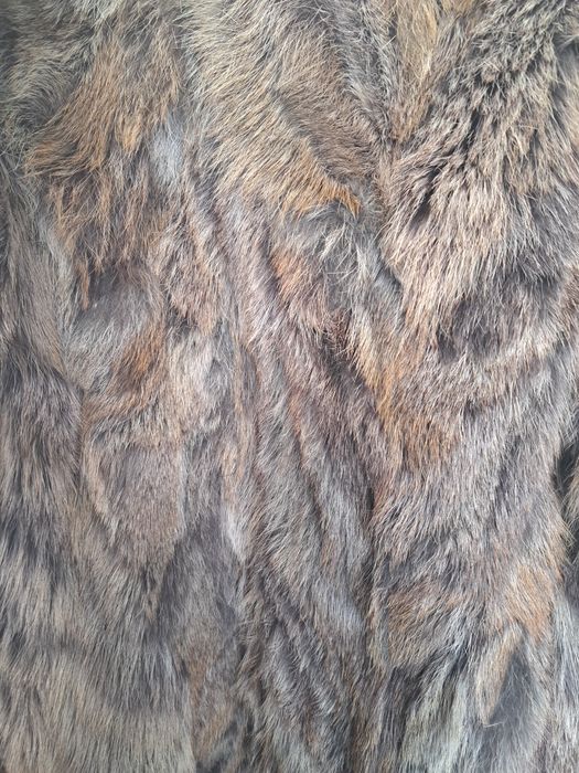 Дамско палто от естествен косъм - миеща мечка. Отлично състояние.