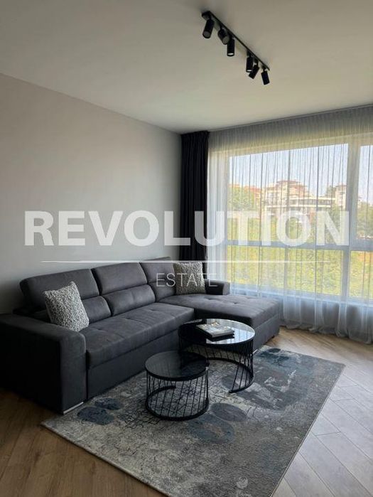 Дава се под наем Двустаен апартамент в Варна, Бриз - 74 кв.м за 1000 € - Снимка #3