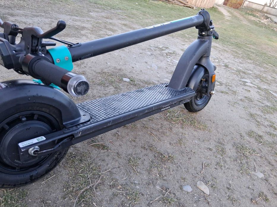 Scuter electric fara incarcator