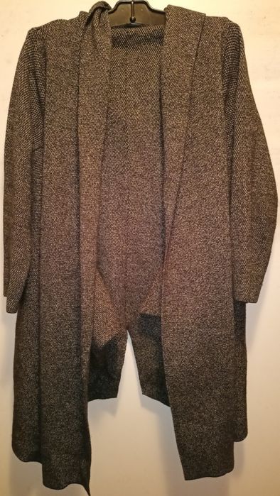 Кардиган мужской, 48 размер, темно серый, б/у. В хорошем состоянии.