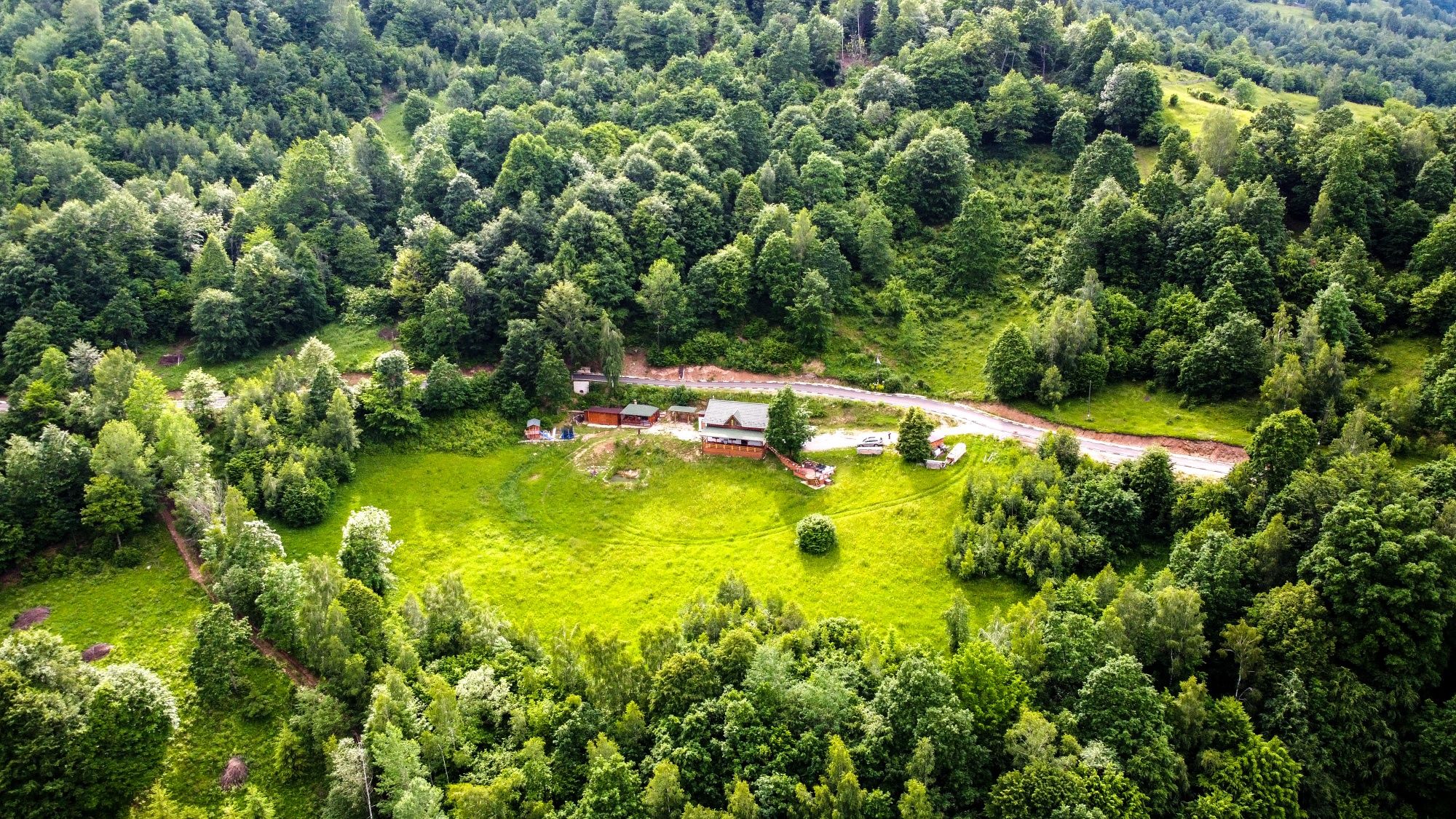 Cabana de inchiriat cu PISCINA si CIUBAR Valea Ierii-Baisoara-Cluj