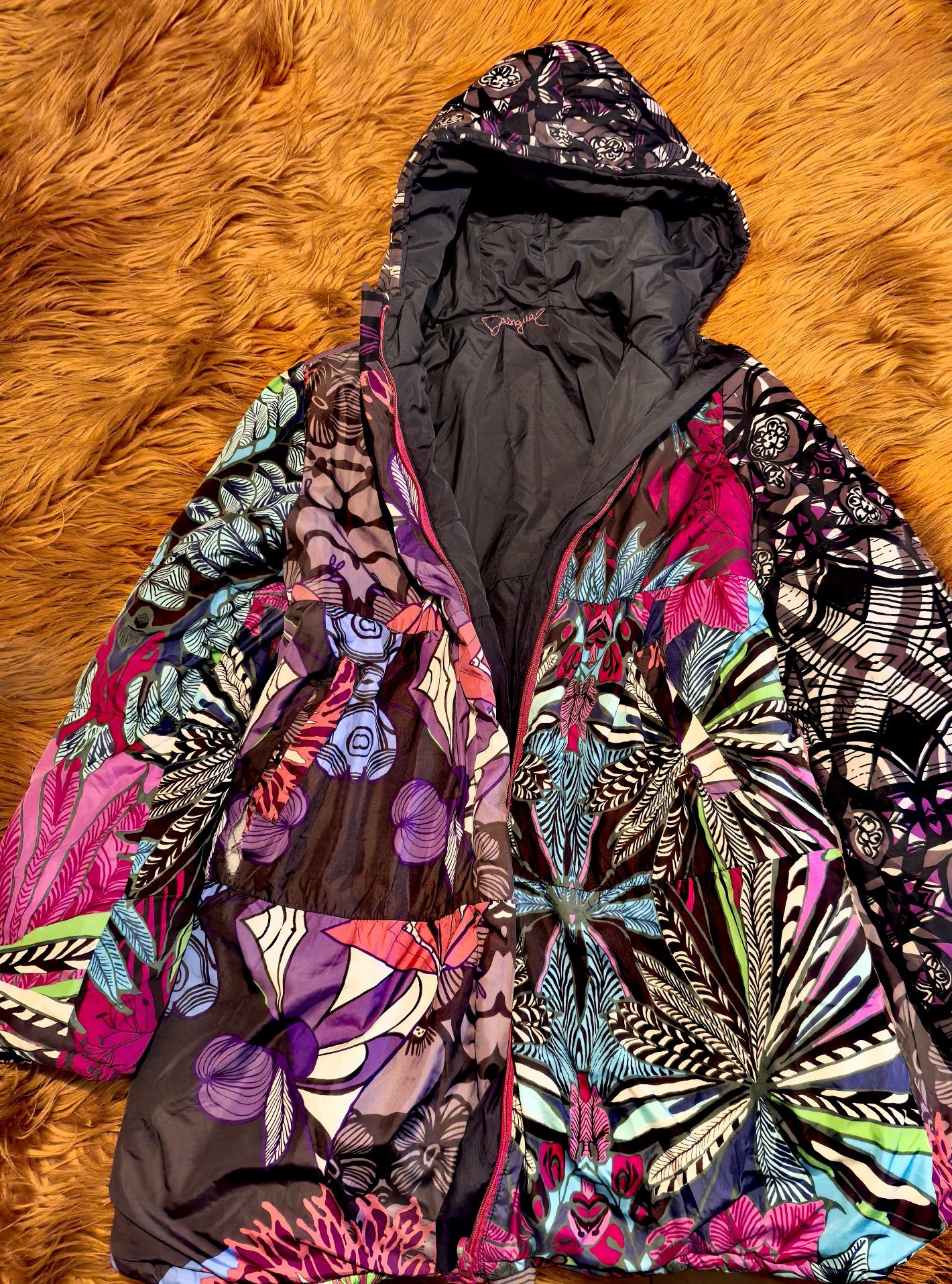 Дрехи на DESIGUAL за 11-12 г.