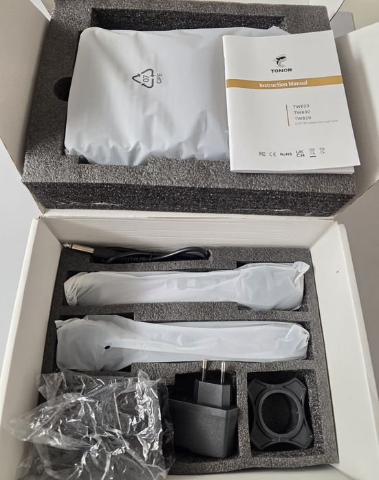 Комплект 2бр професионални безжични микрофона с приемник, TONOR TW820