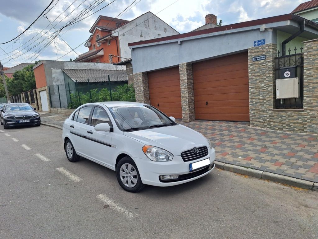 HYUNDAI ACCENT - 2010 - STARE IMPECABILĂ - 142.000 KM - Full Opțion
