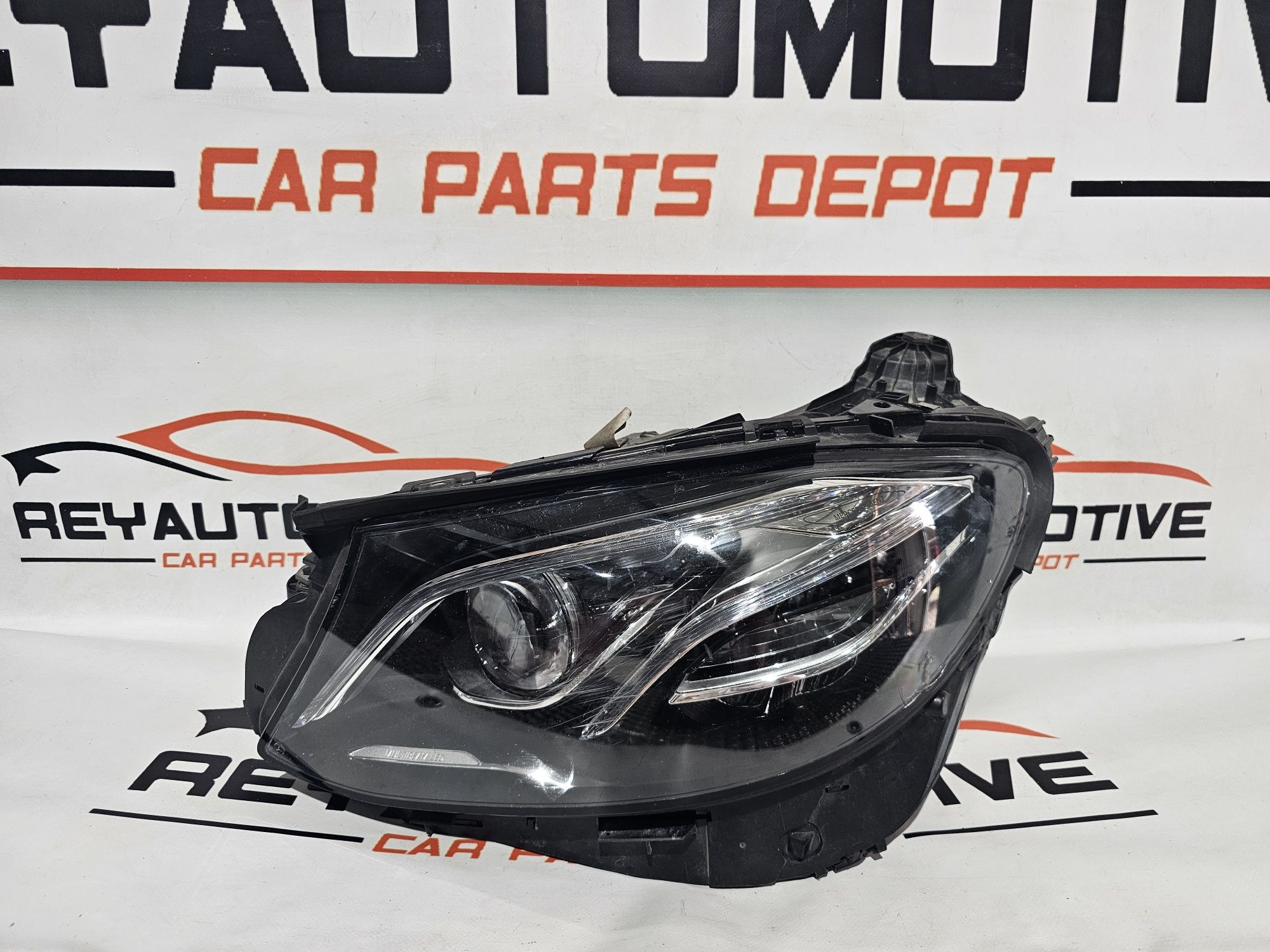 Far stanga multibeam Mercedes E Class W213 cod A2139069506 avariat