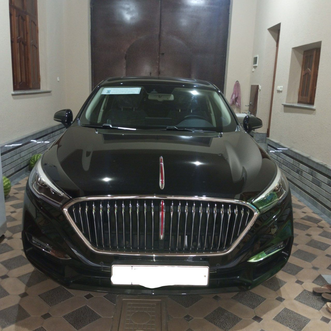 Hongqi H5 Biznes Class