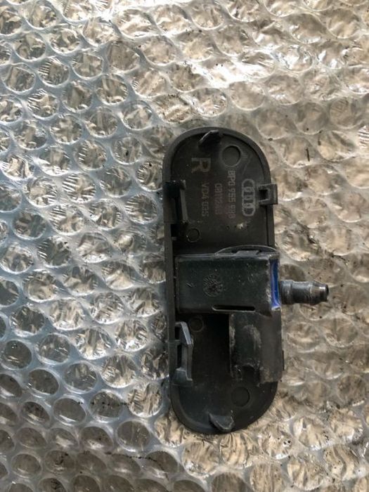 sprituitoare parbriz dreapta audi a3 8p 2010