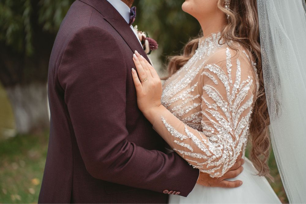 Rochie de mireasa cu sutien incorporat purtata doar 3 ore!!